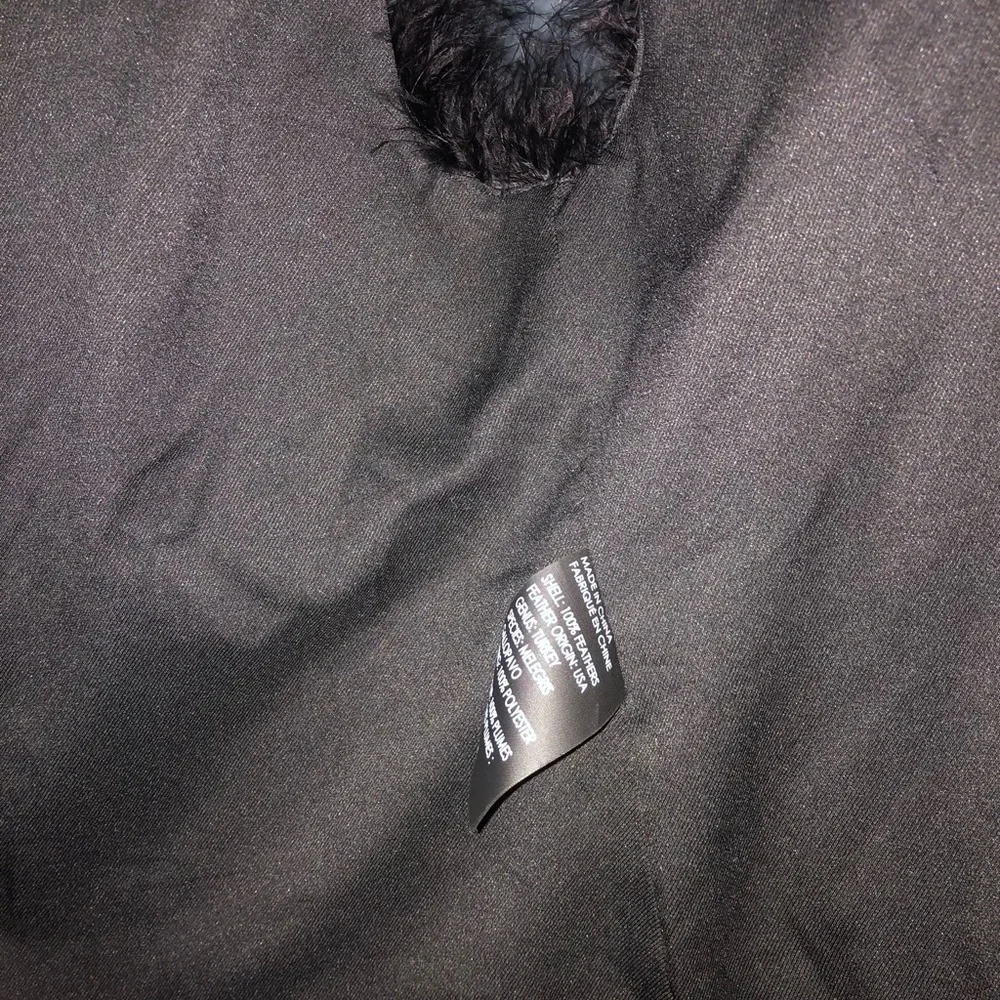 Club Monaco Feather Vest - Picture 5 of 6